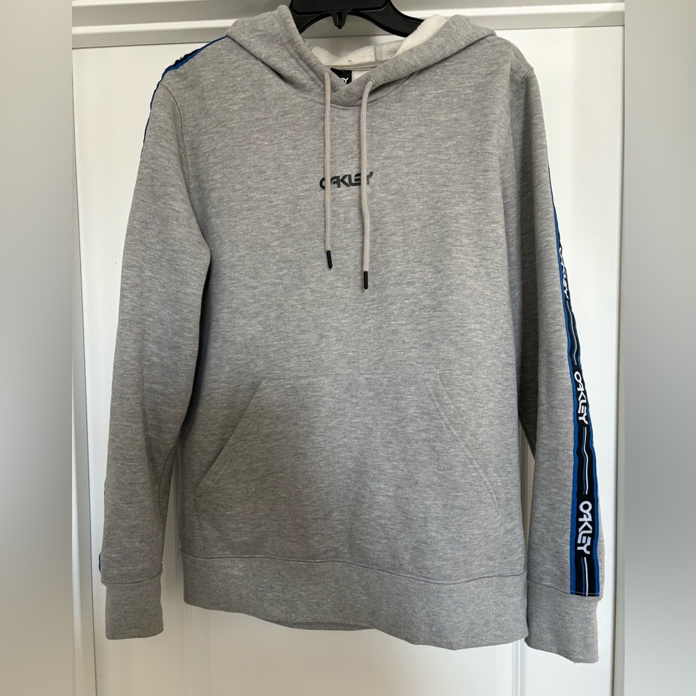 Oakley Gray hoodie Men’s Large